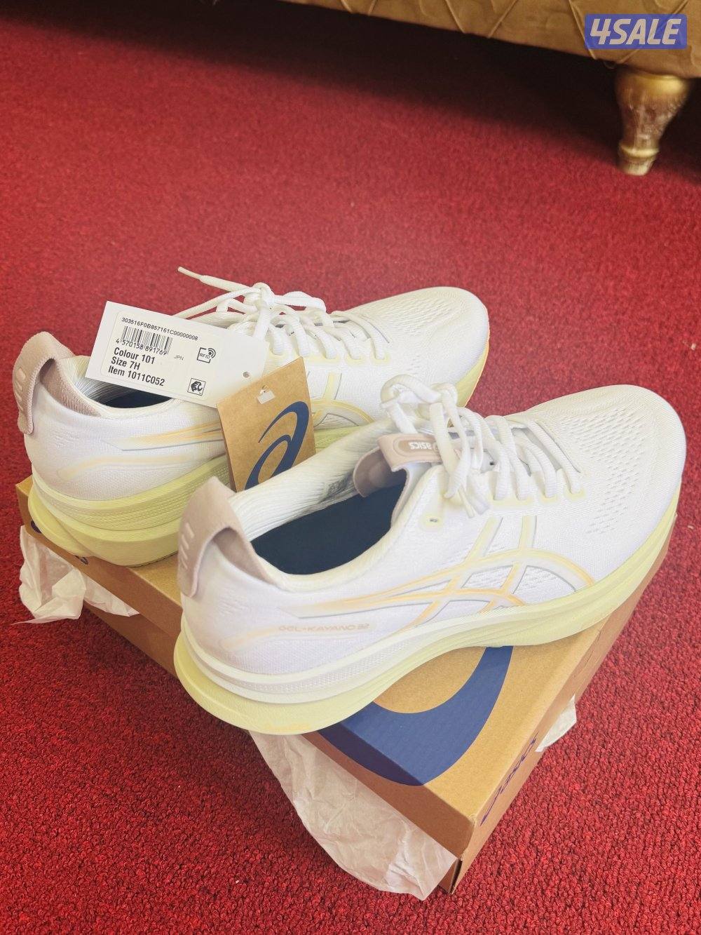 Ascis Gel kyano - 32 , Size- 40.5 , New5