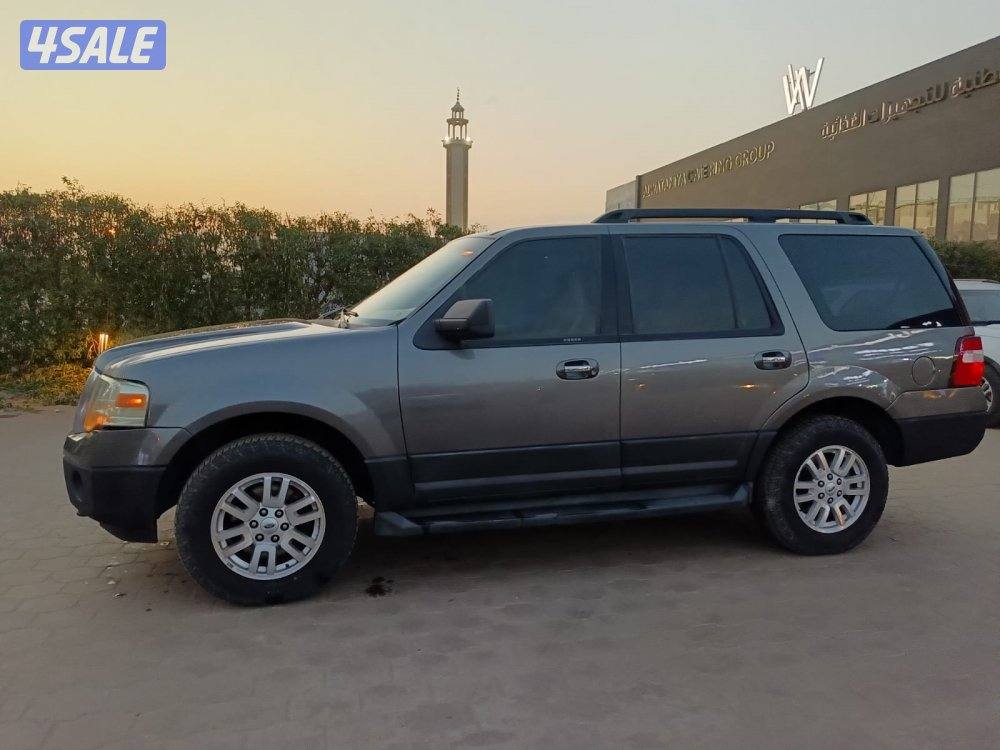 فورد اكسبدتن 2013 بحالة فوق الممتاذه9