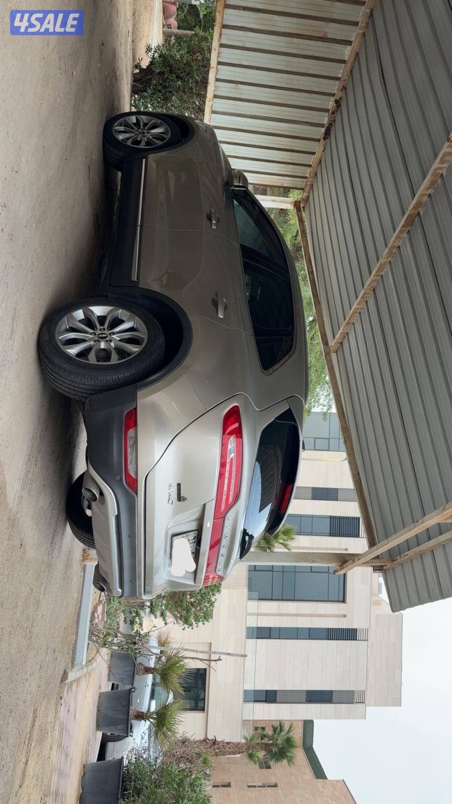 لنكولن MKCموديل 2015 عداد فقط عداد 96 الف لايوجد اصباغ كاملة المواصفات0