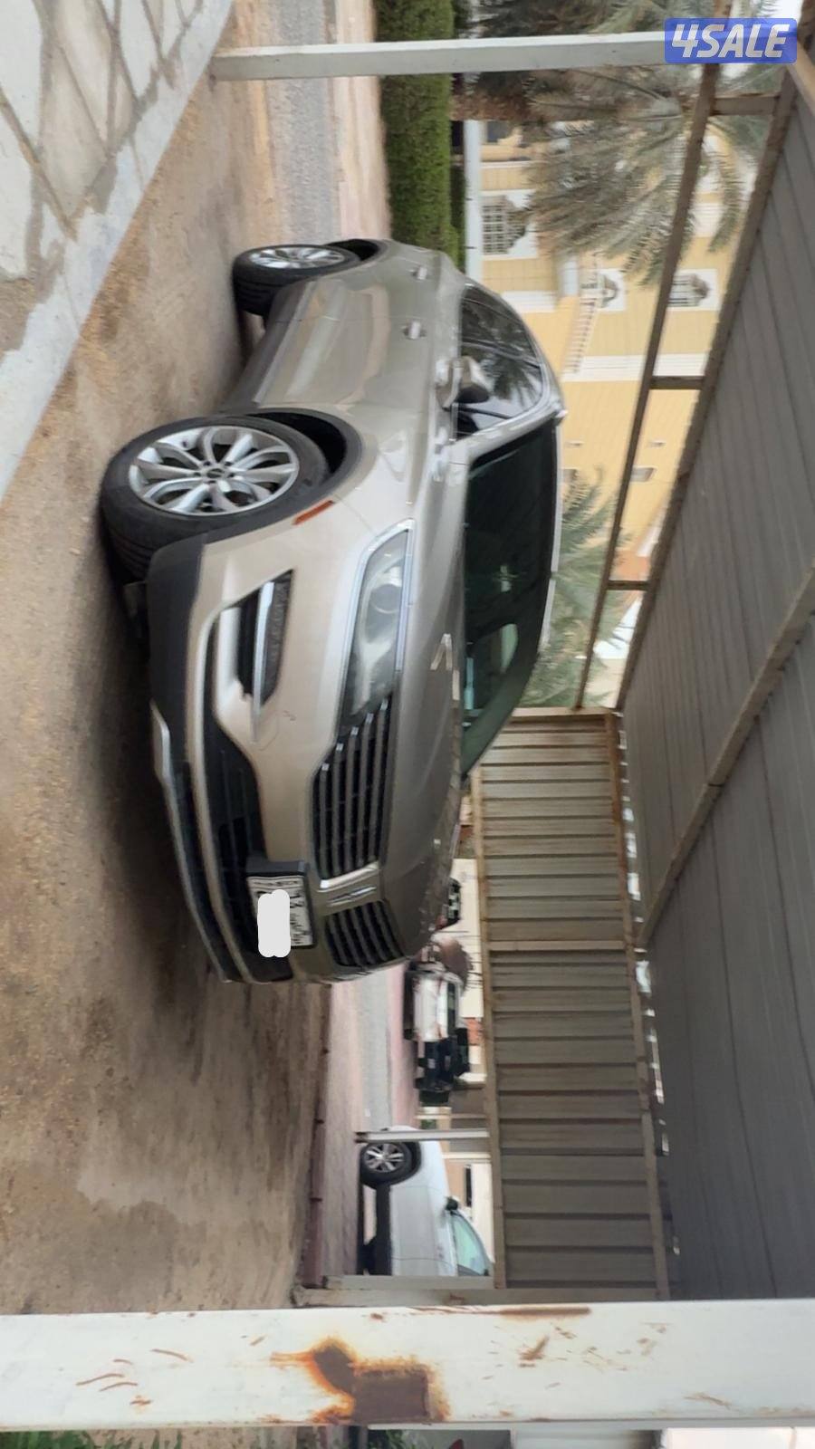 لنكولن MKCموديل 2015 عداد فقط عداد 96 الف لايوجد اصباغ كاملة المواصفات3