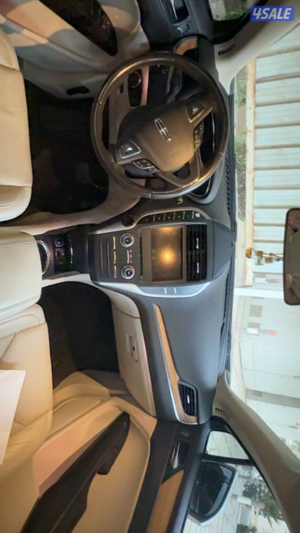 لنكولن MKCموديل 2015 عداد فقط عداد 96 الف لايوجد اصباغ كاملة المواصفات6