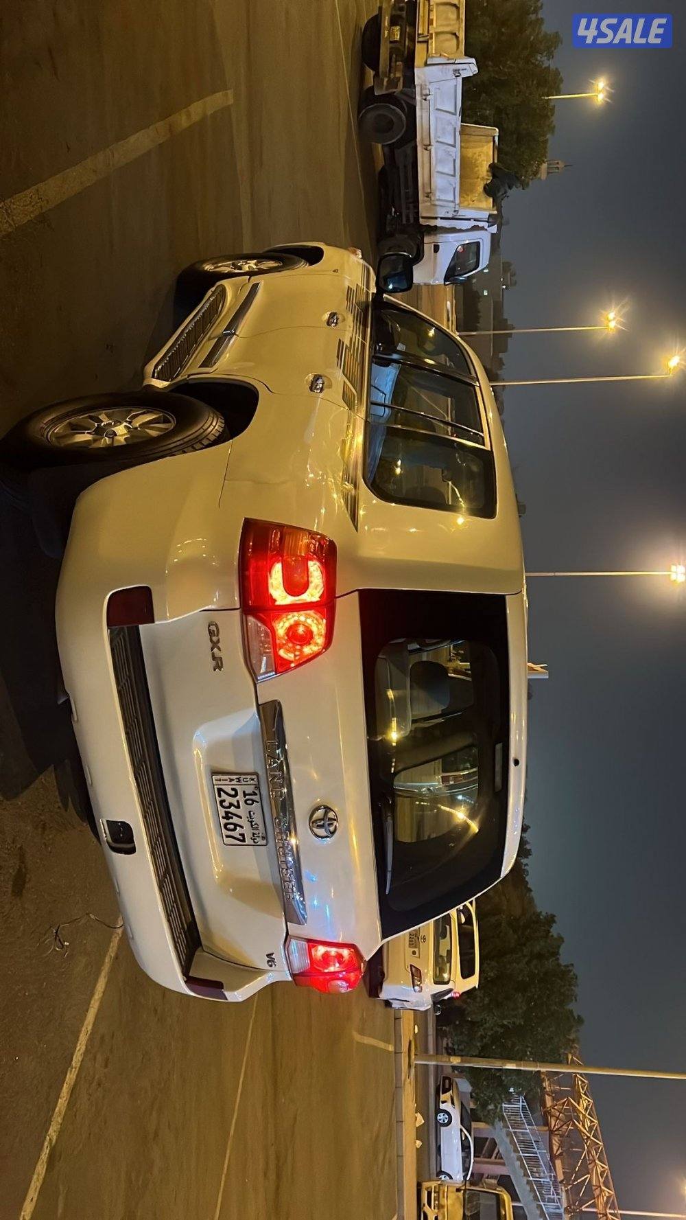 للبيع لاندكروزرقير عادي 6 سلندر بحاله جيده شرط الفحص4