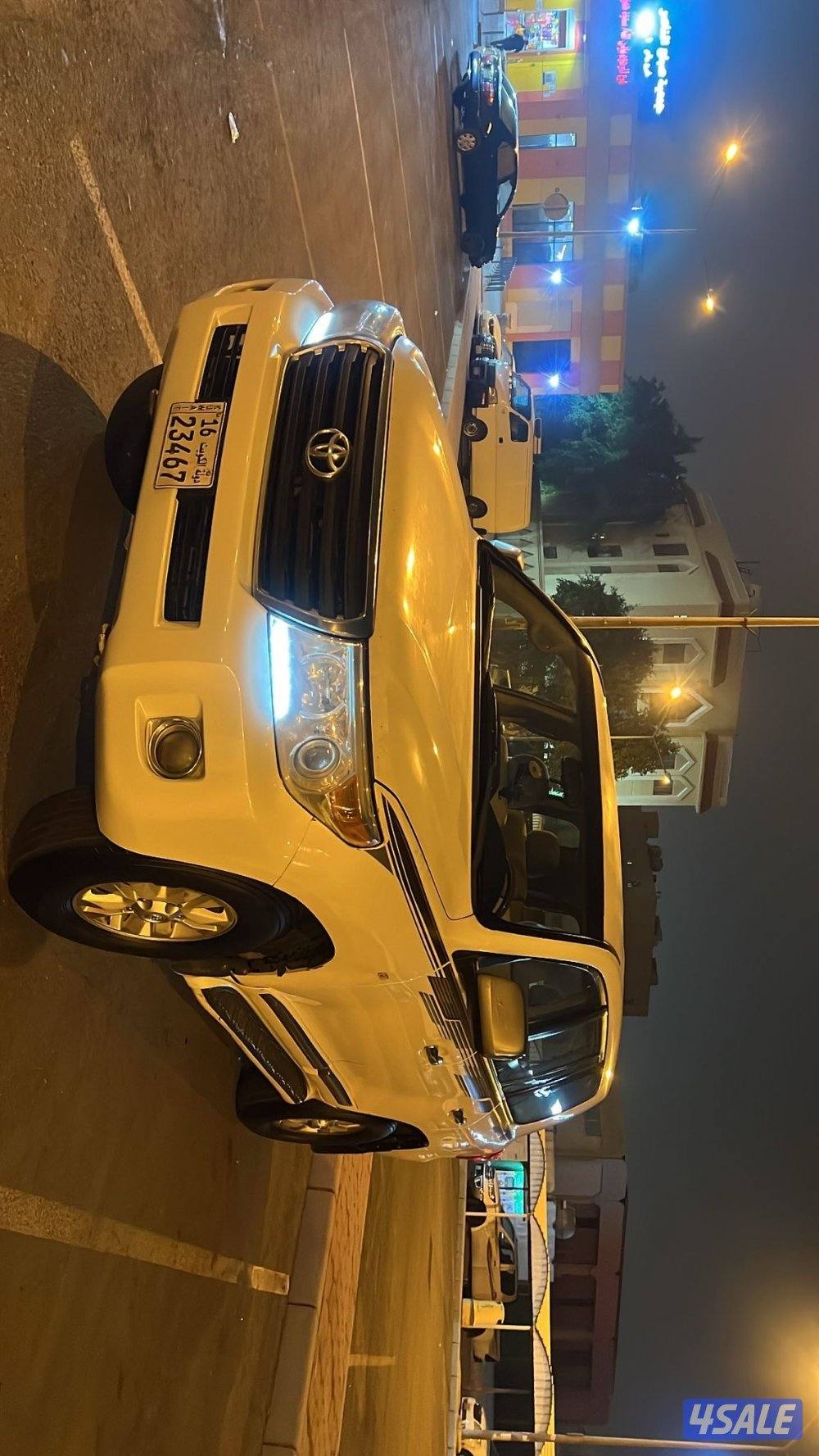 للبيع لاندكروزرقير عادي 6 سلندر بحاله جيده شرط الفحص5