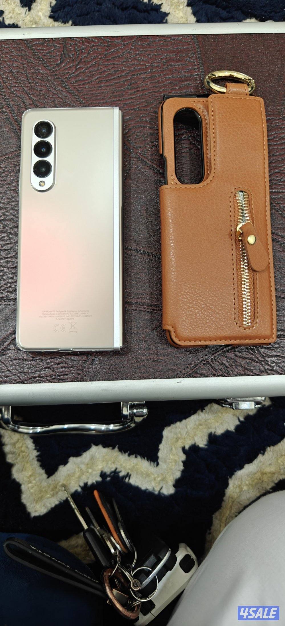 للبيع فولد 3 5G ك الجديد0