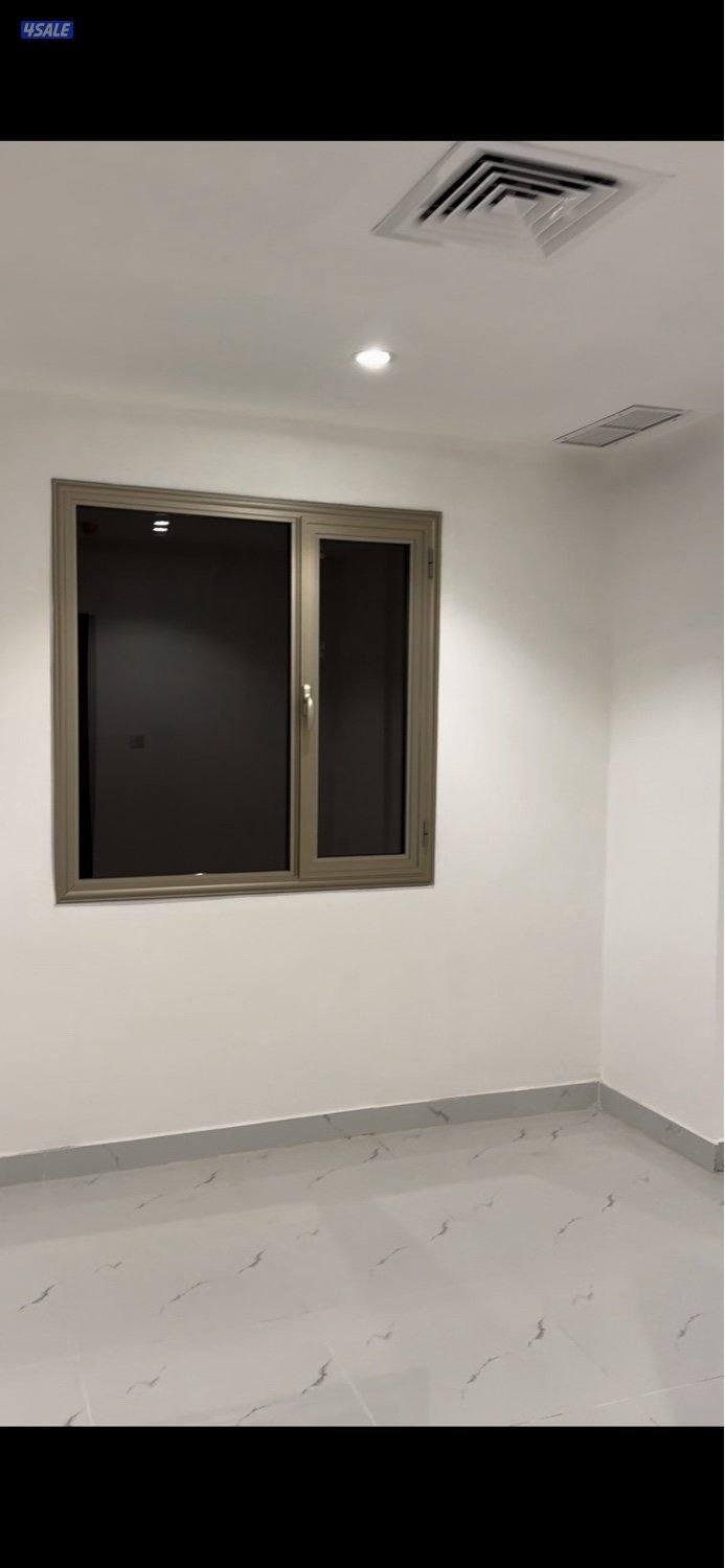 للبيع عمارتين جديدة في حولي2