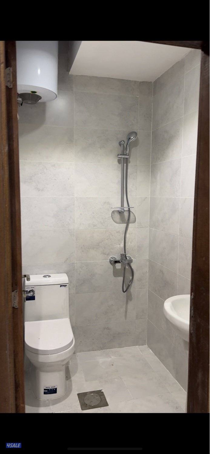 للبيع عمارتين جديدة في حولي4