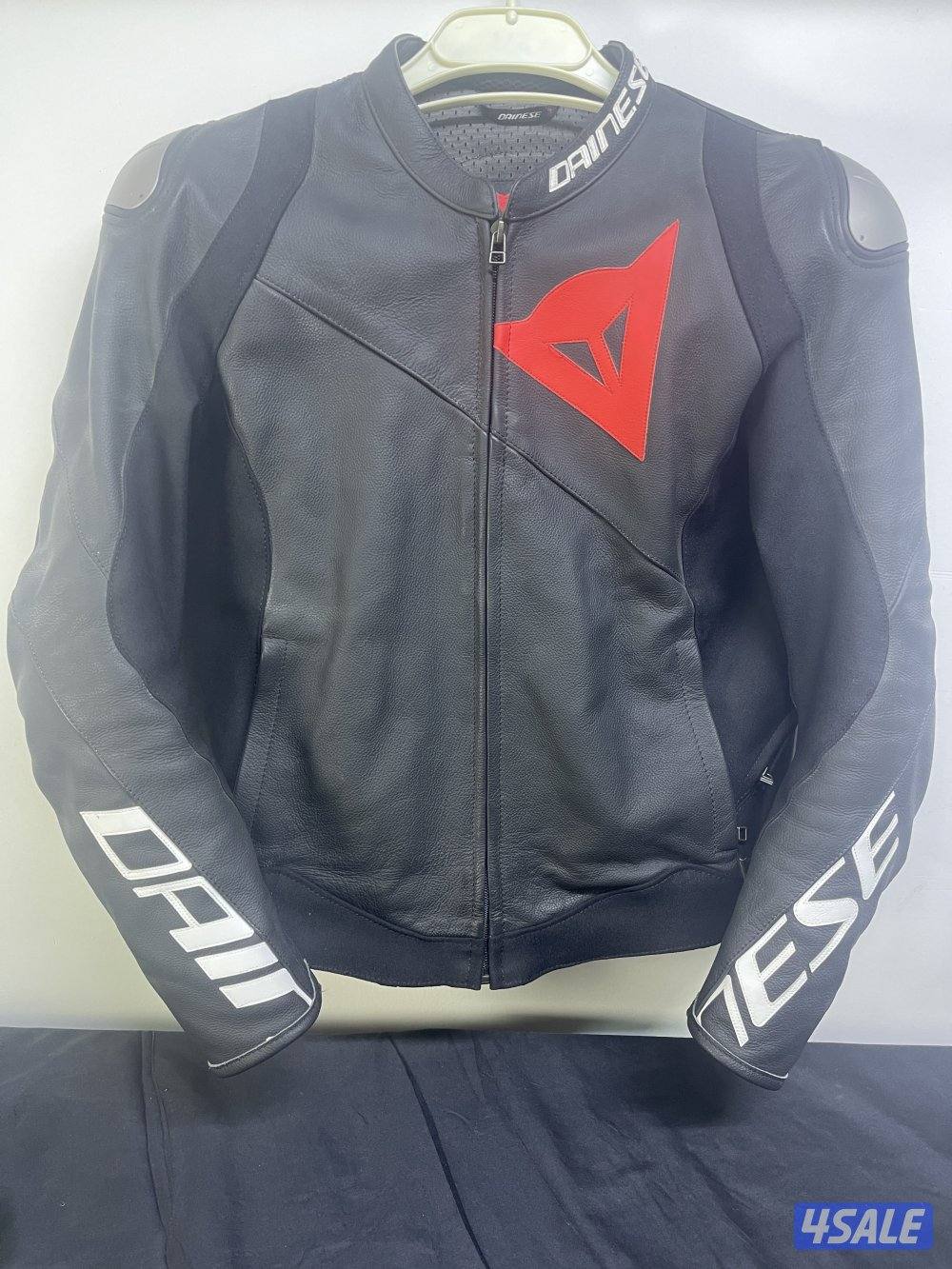 جاكيتات سيفتي0