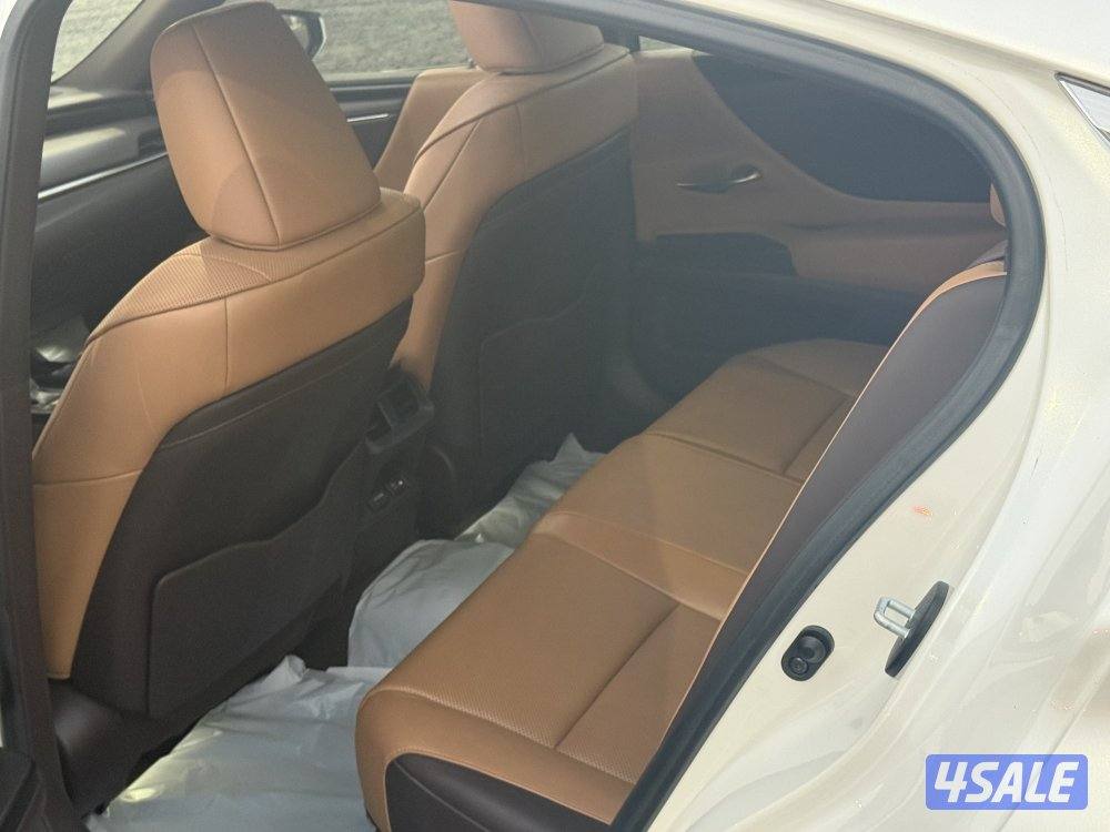 للبيع لكزسES250-20205