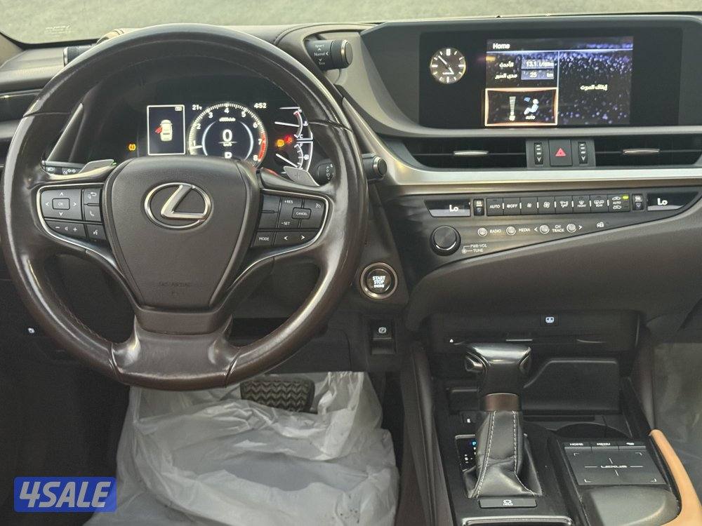 للبيع لكزسES250-20206