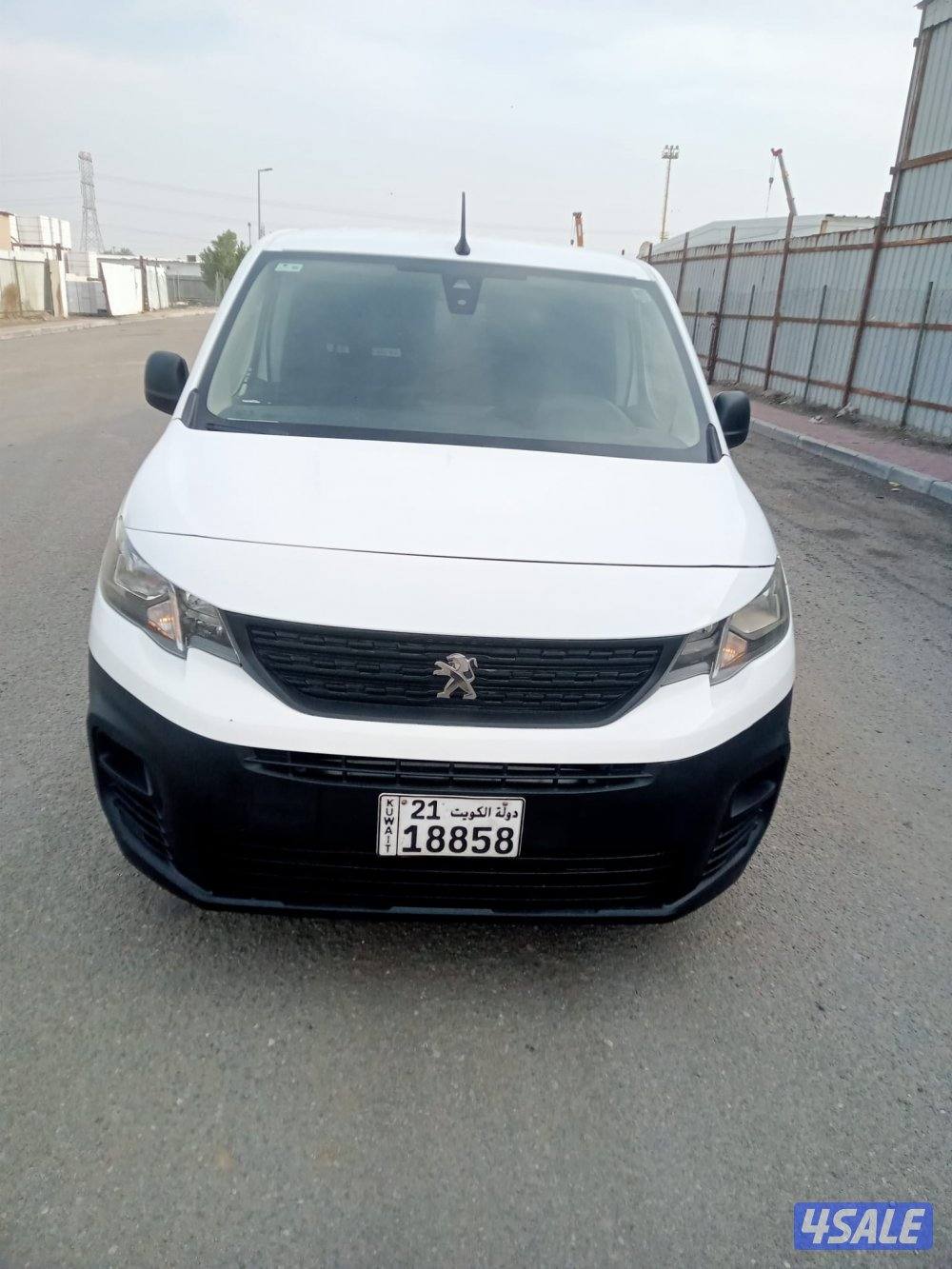 للبيع بيجو بارتنر موديل 20220