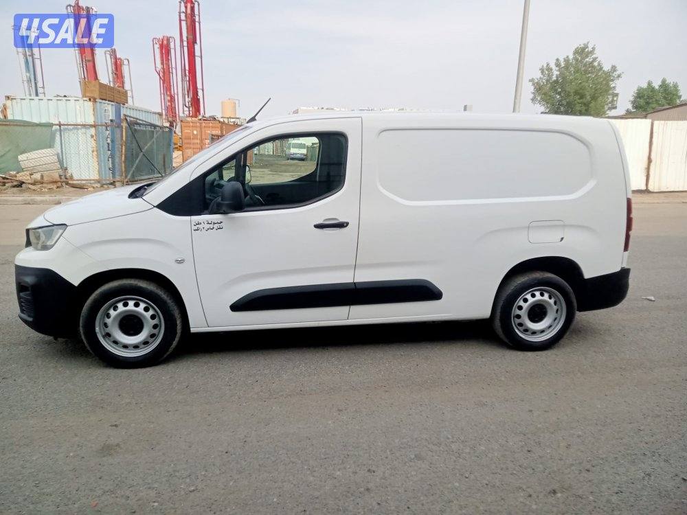 للبيع بيجو بارتنر موديل 20222