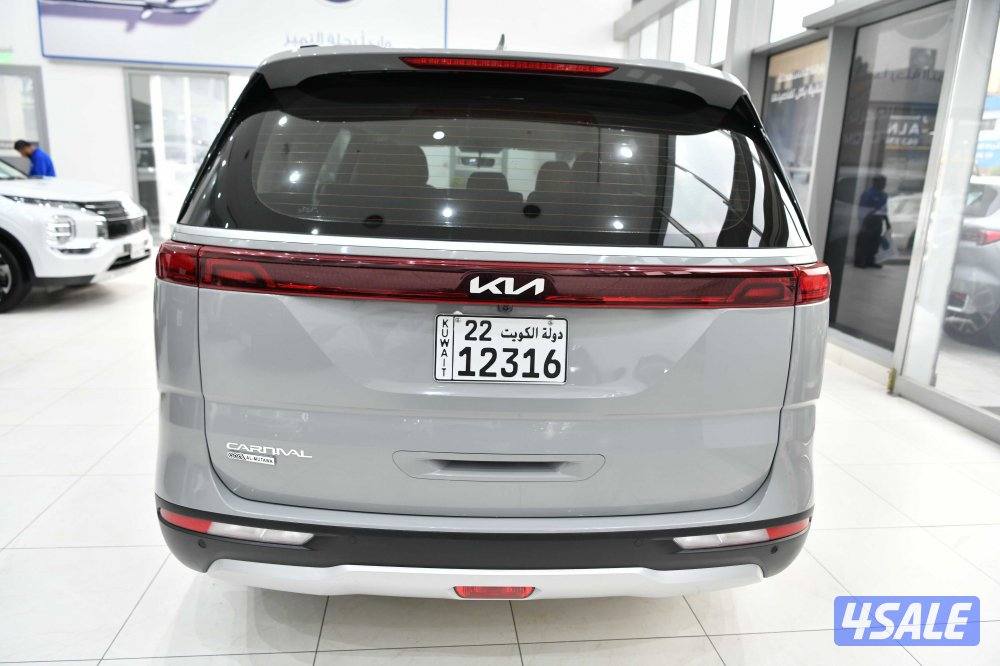 كيا كارنفال3