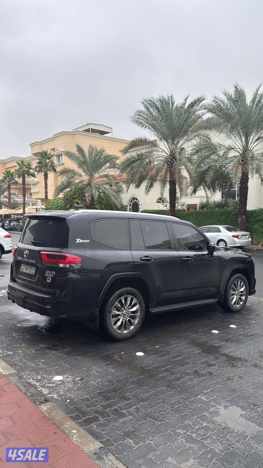 لاندكروزر بحالة الوكاله وكامل المواصفات2