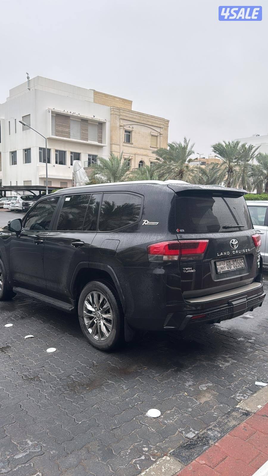 لاندكروزر بحالة الوكاله وكامل المواصفات3