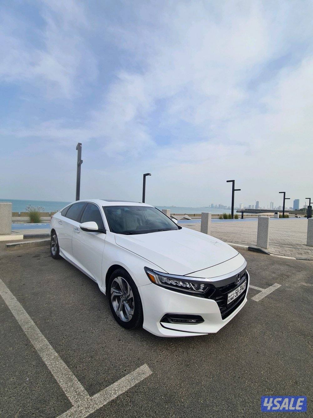 هوندا اكورد_ سنة الصنع 2018 فول عداد 61 km (صبغ الوكاله )5