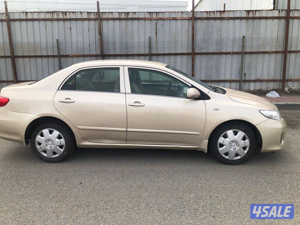 تويوتا كرولا موديل 20133