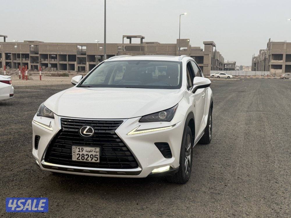 للبيع لكزسNX300-20201