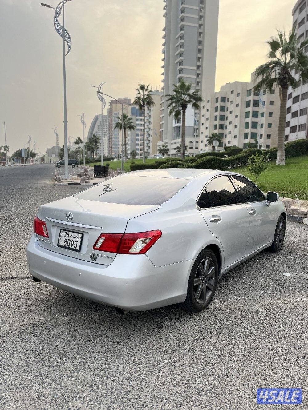 لكزس ES350 موديل 2008 كامل المواصفات بحالة جدا ممتازة شرط الفحص3