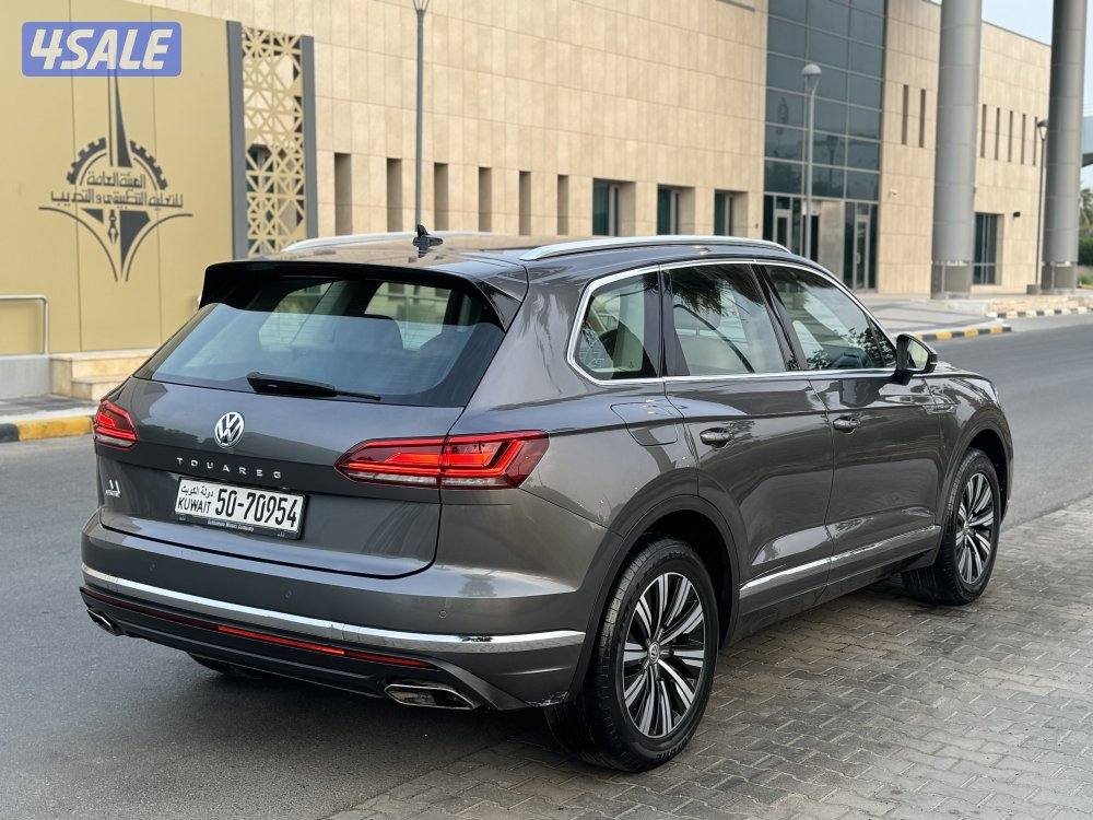 فولكس واجن طوارق V6 موديل 2019 بحاله الوكاله3