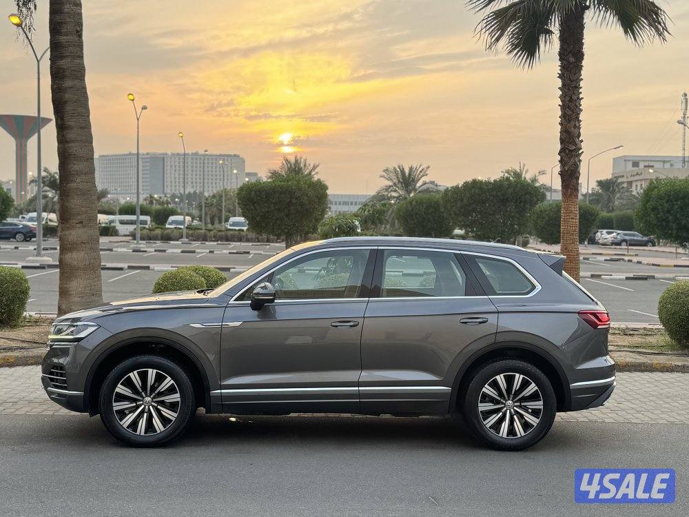 فولكس واجن طوارق V6 موديل 2019 بحاله الوكاله8