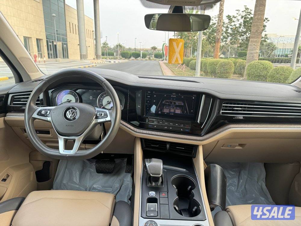 فولكس واجن طوارق V6 موديل 2019 بحاله الوكاله9