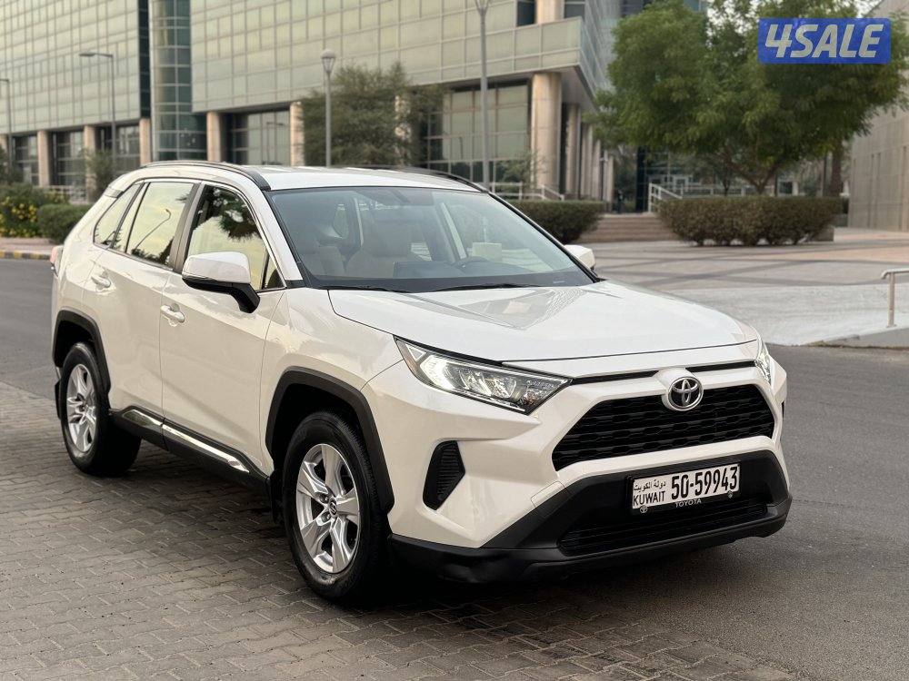 تويوتا RV4 موديل 2019 بحاله الوكاله شرط الفحص1
