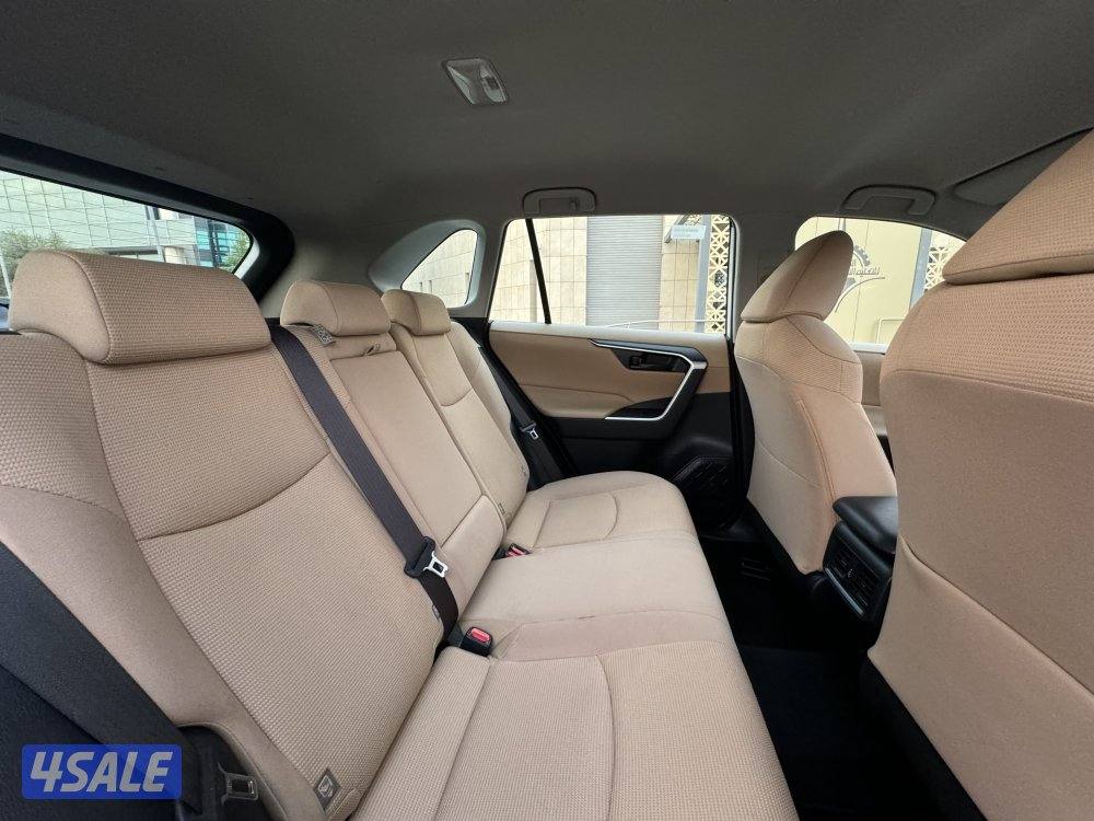 تويوتا RV4 موديل 2019 بحاله الوكاله شرط الفحص7