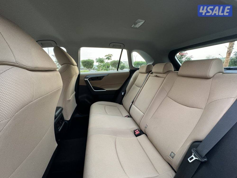 تويوتا RV4 موديل 2019 بحاله الوكاله شرط الفحص8