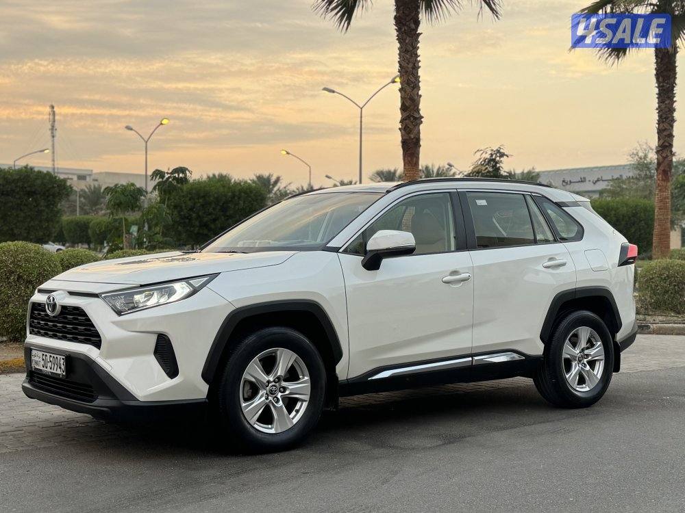 تويوتا RV4 موديل 2019 بحاله الوكاله شرط الفحص10