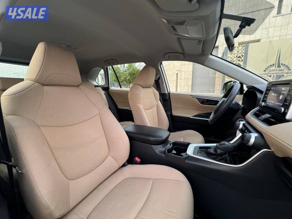 تويوتا RV4 موديل 2019 بحاله الوكاله شرط الفحص11