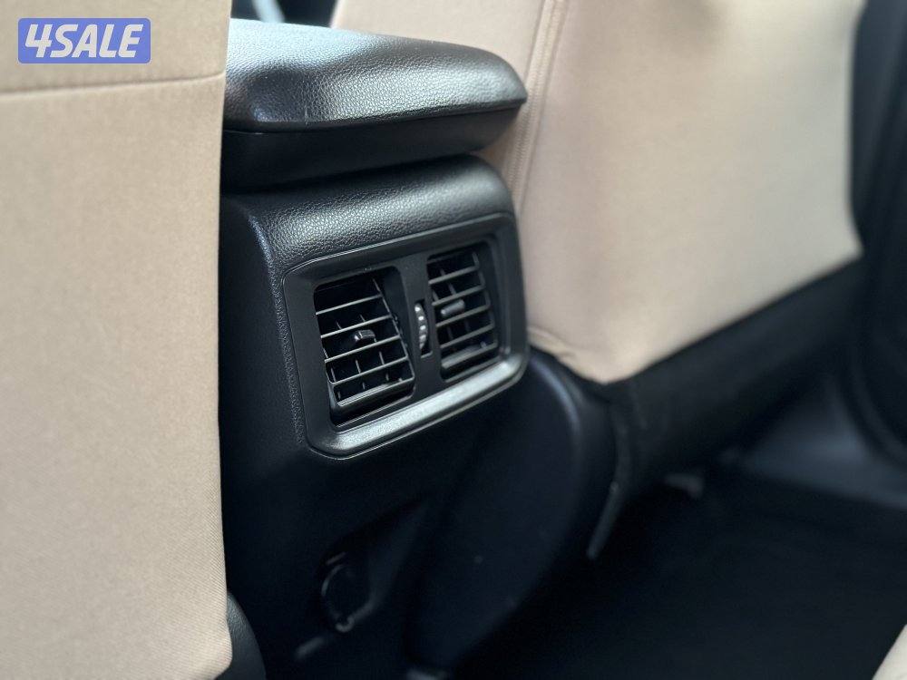 تويوتا RV4 موديل 2019 بحاله الوكاله شرط الفحص12