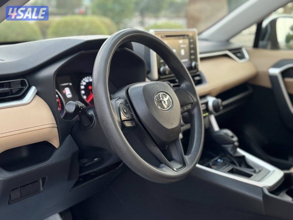 تويوتا RV4 موديل 2019 بحاله الوكاله شرط الفحص15