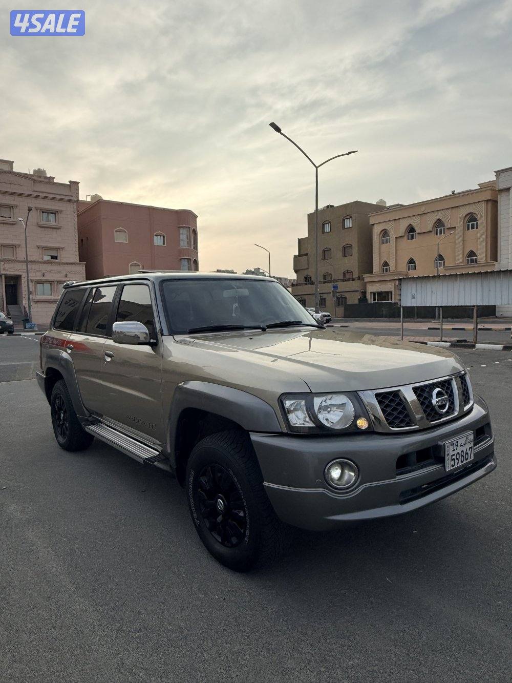 للبيع سوبر سفاري وارد الإمارات1