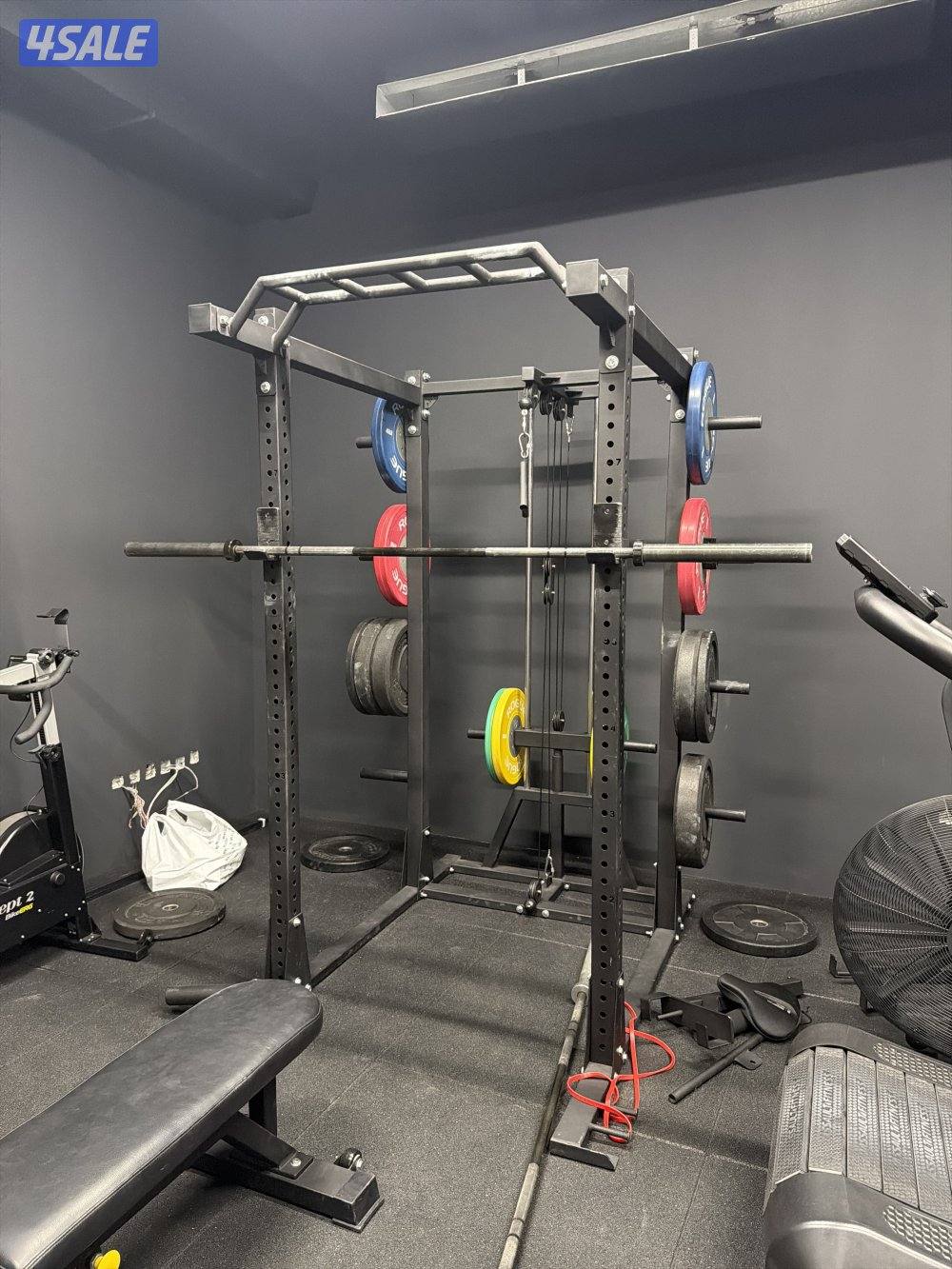 راك ثابت مع جهاز كيبل - استخدام قليل جدا0