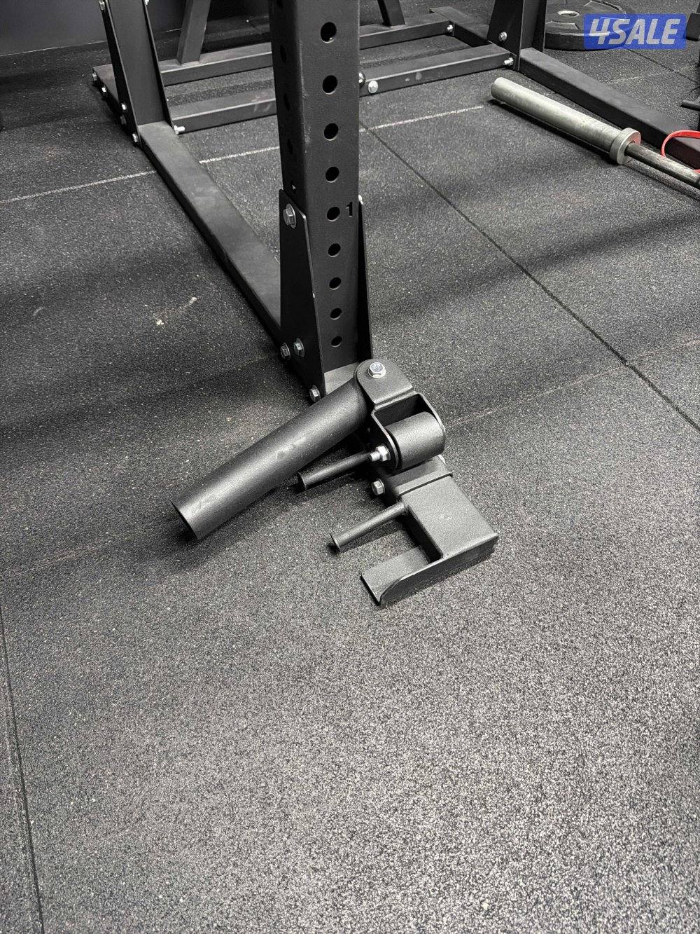 راك ثابت مع جهاز كيبل - استخدام قليل جدا4