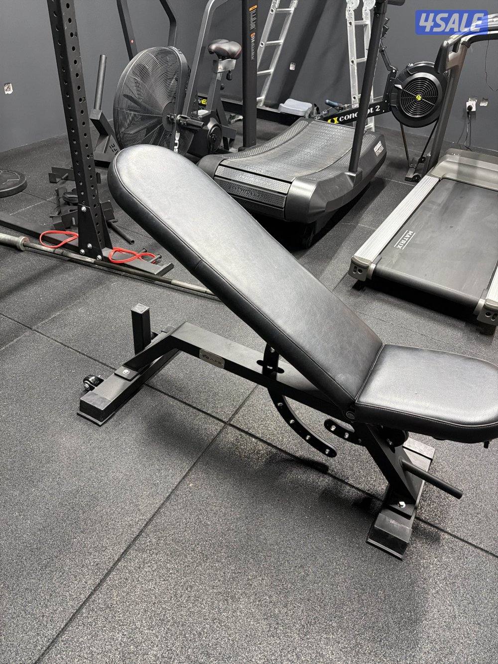 راك ثابت مع جهاز كيبل - استخدام قليل جدا6