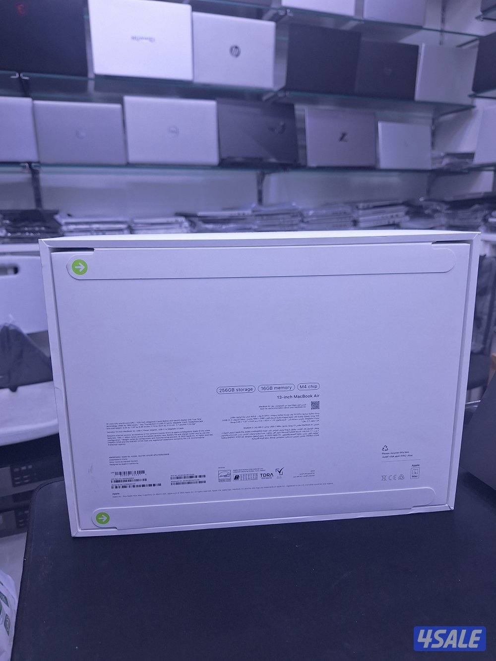 للبيع MacBook Air 13.6 inch – معالج M40