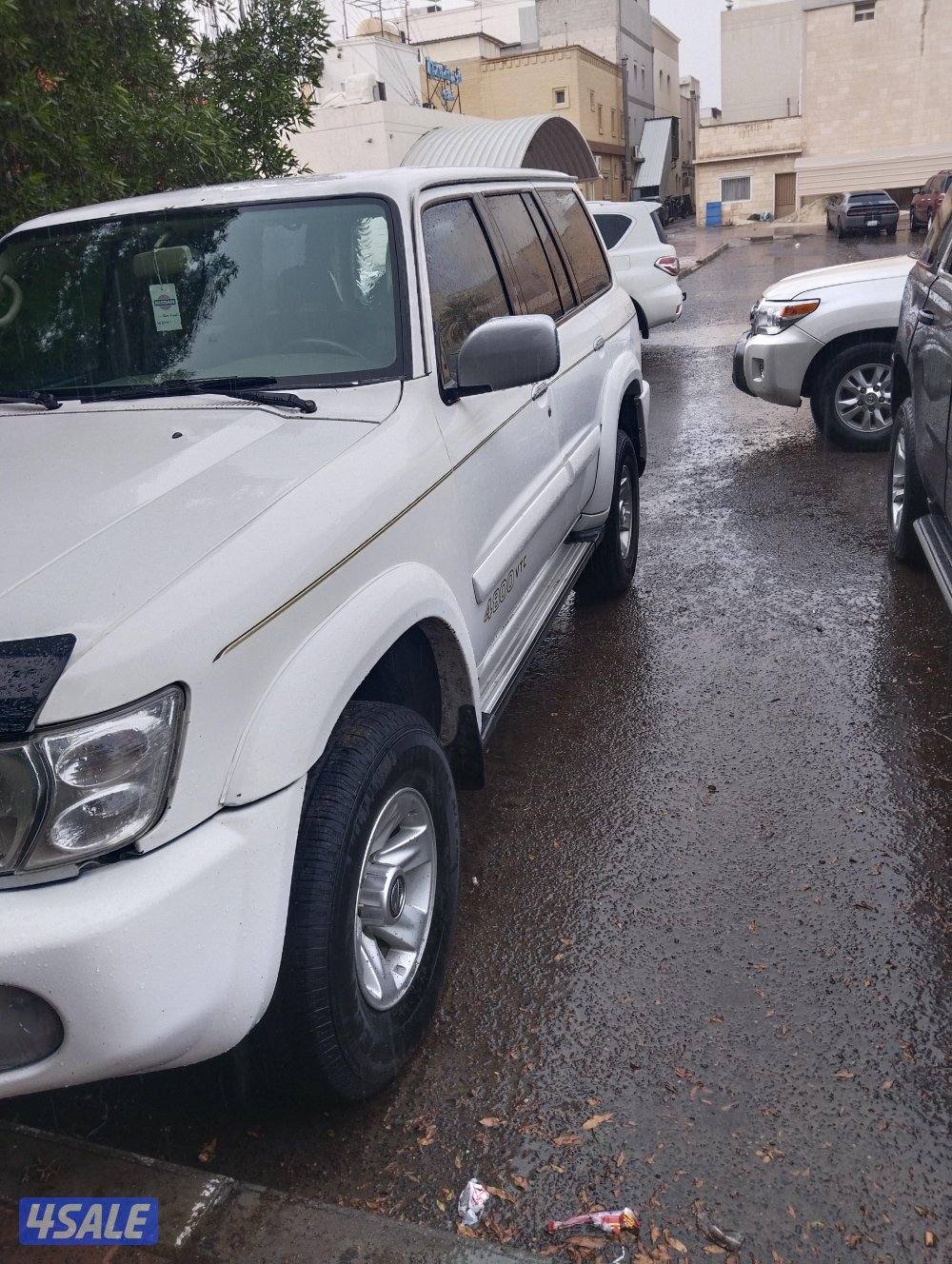 للبيع سفاري2003مكيف بارد قير تماتيك كلشي شغال0