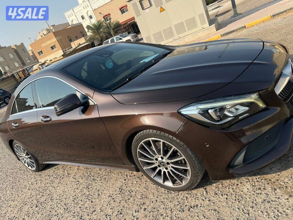 مرسيدس CLA250 موديل 2018 البشر اللون بني داخل جلد تان ماشي 100الف.4
