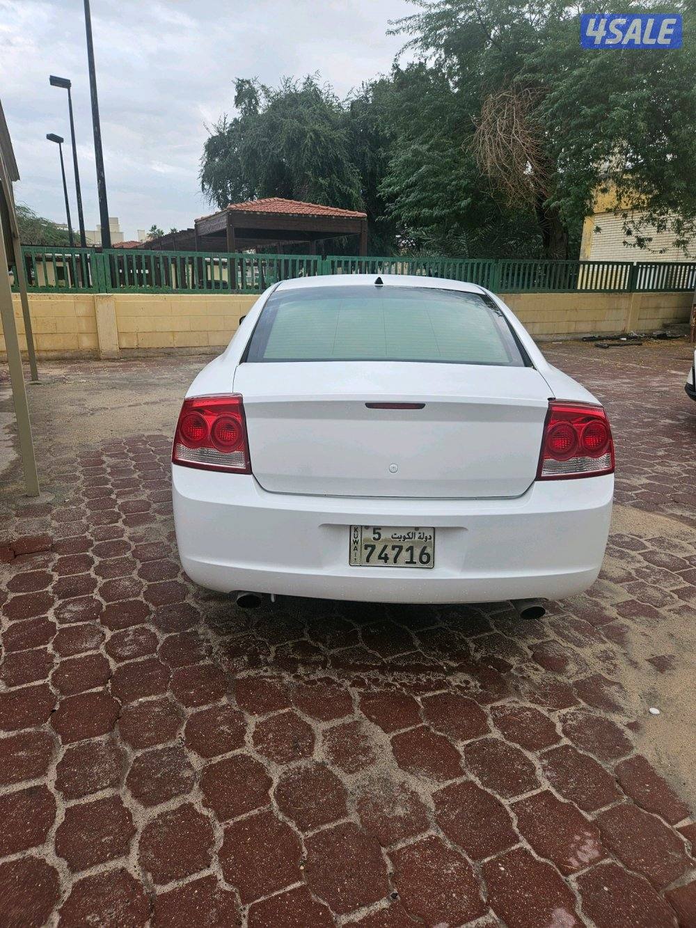 للبيع دودج تشارجر4