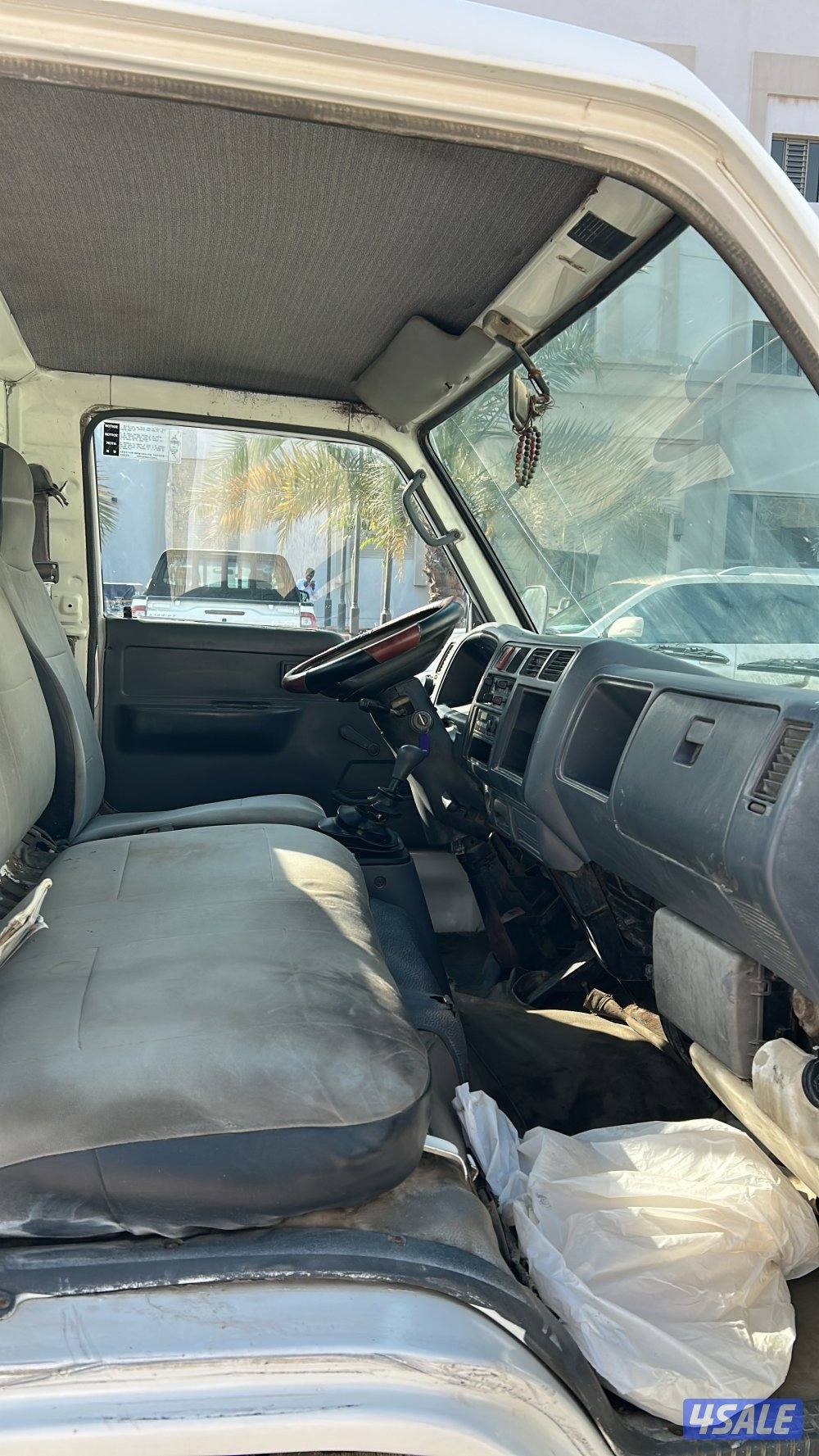 للبيع هاف لوري تويوتا 98 ديزل2