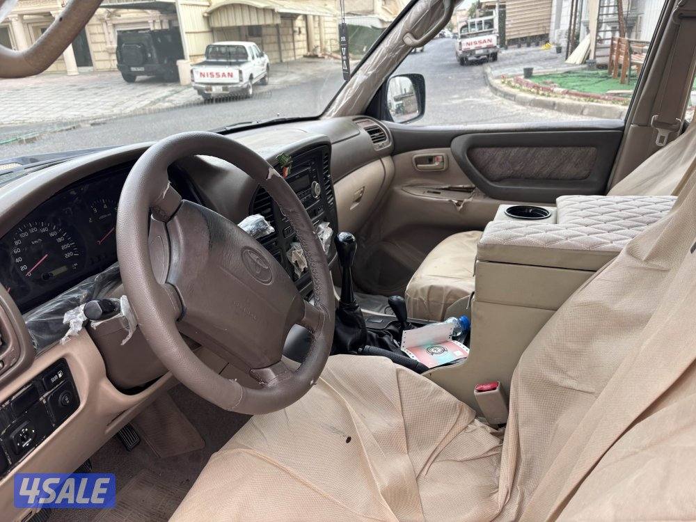 لاند كروزر ٢٠٠١ قير عادي1