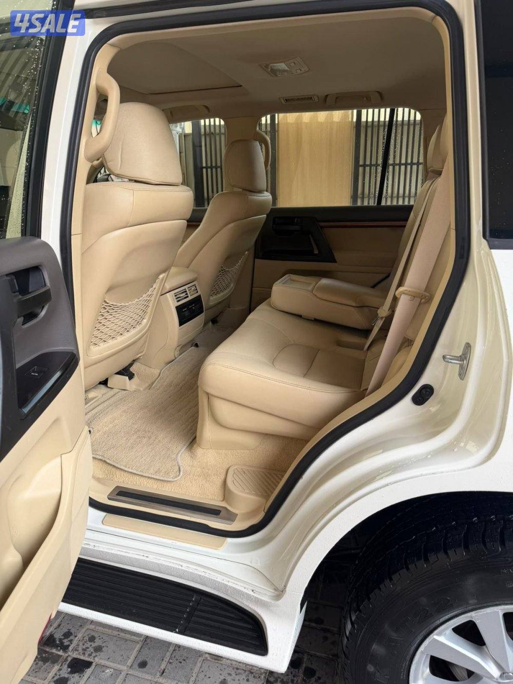 لاند. كروز الساير موديل 2016 عداد 233 الف5