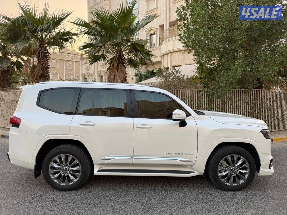 لاند كروز 2024 ايرو S تون تيربو بحاله الوكاله عداد 78 الف0