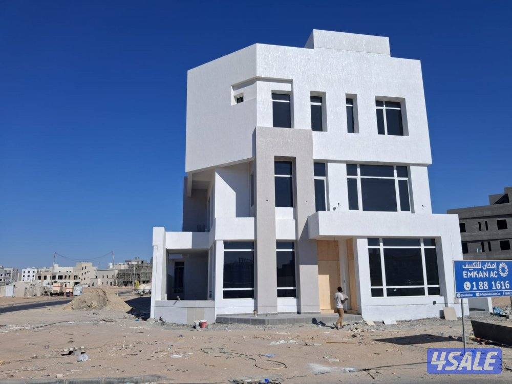 للبيع قسيمة مميزة زاوية على الخدمات – بناء 3 أدوار ونص – وثيقة جاهزة0