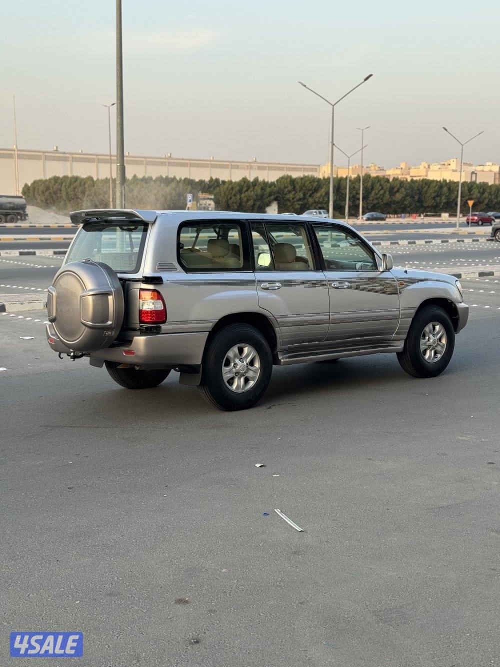 للبيع لاند فيكسار2