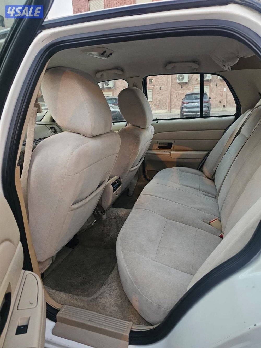 كراون فكتوريا 20125