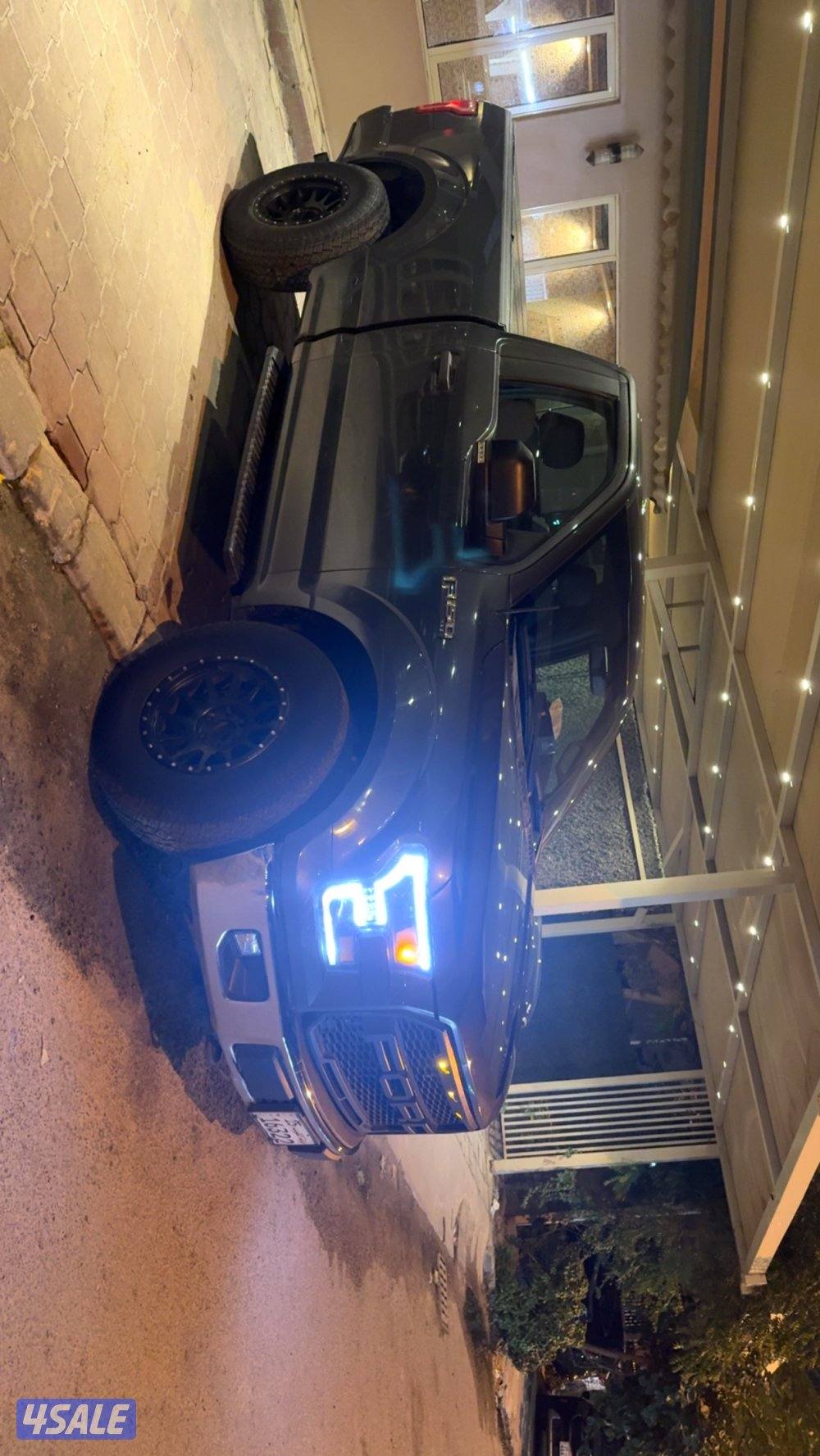 للبيع وانيت f150 موديل 20161