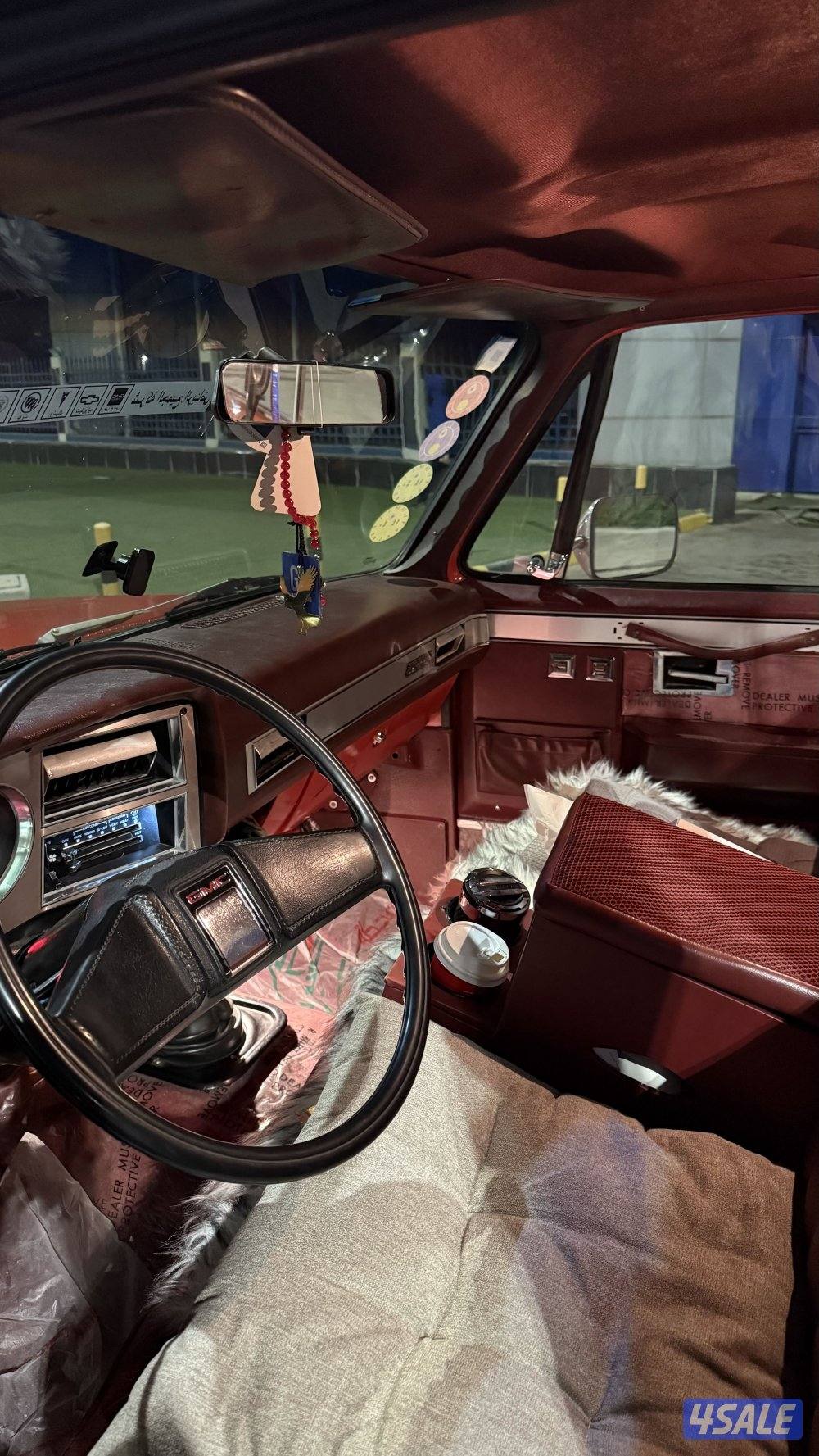 للبيع جمس مديل ١٩٨٣ وارد الجميح قير عادي أساس6