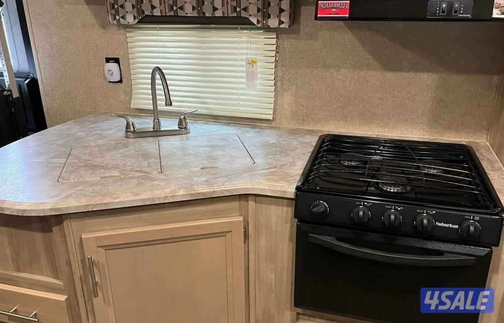 كاتالينا كوتشمان ٣١ قدم0